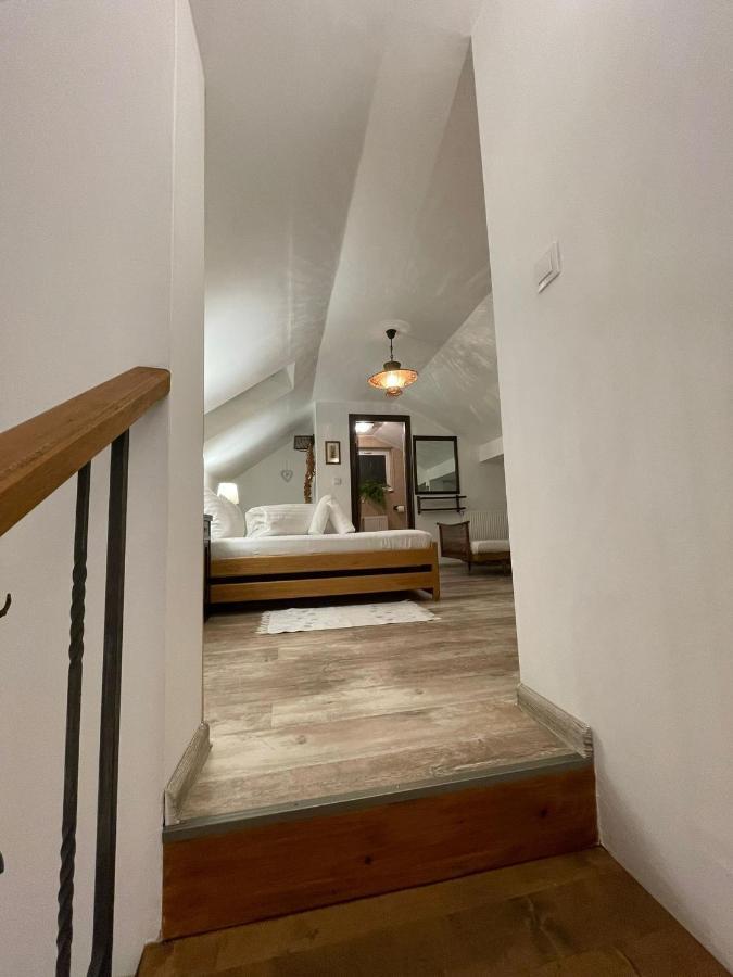 Apartament Yannis Apartment Alba Iulia Bagian luar foto