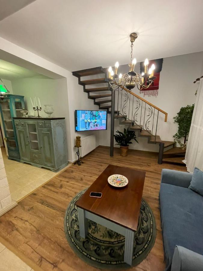 Apartament Yannis Apartment Alba Iulia Bagian luar foto