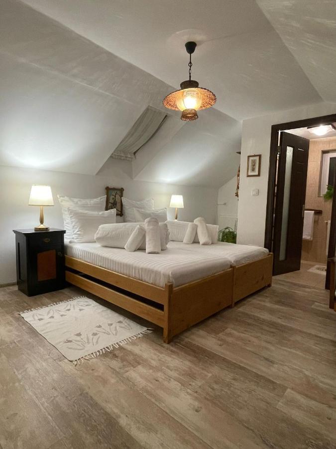 Apartament Yannis Apartment Alba Iulia Bagian luar foto