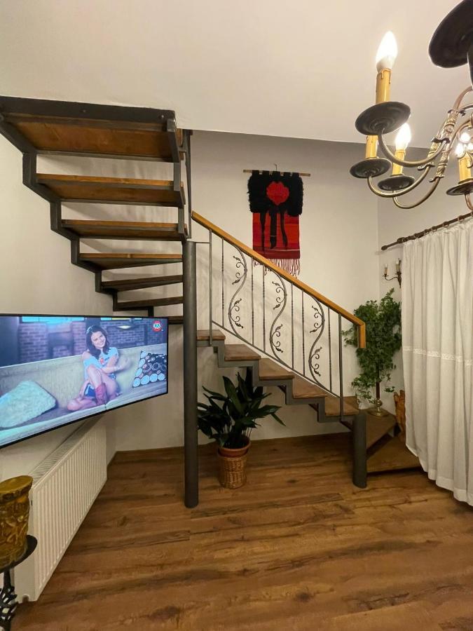 Apartament Yannis Apartment Alba Iulia Bagian luar foto