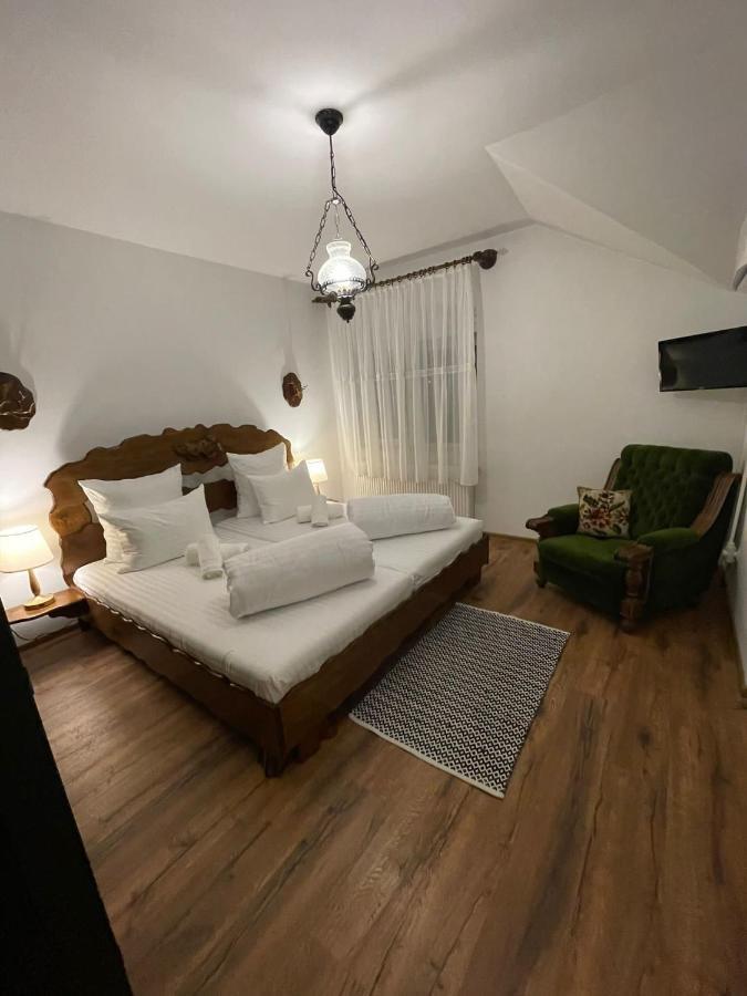 Apartament Yannis Apartment Alba Iulia Bagian luar foto