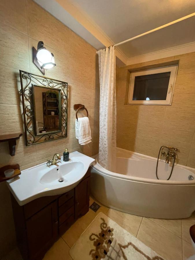 Apartament Yannis Apartment Alba Iulia Bagian luar foto