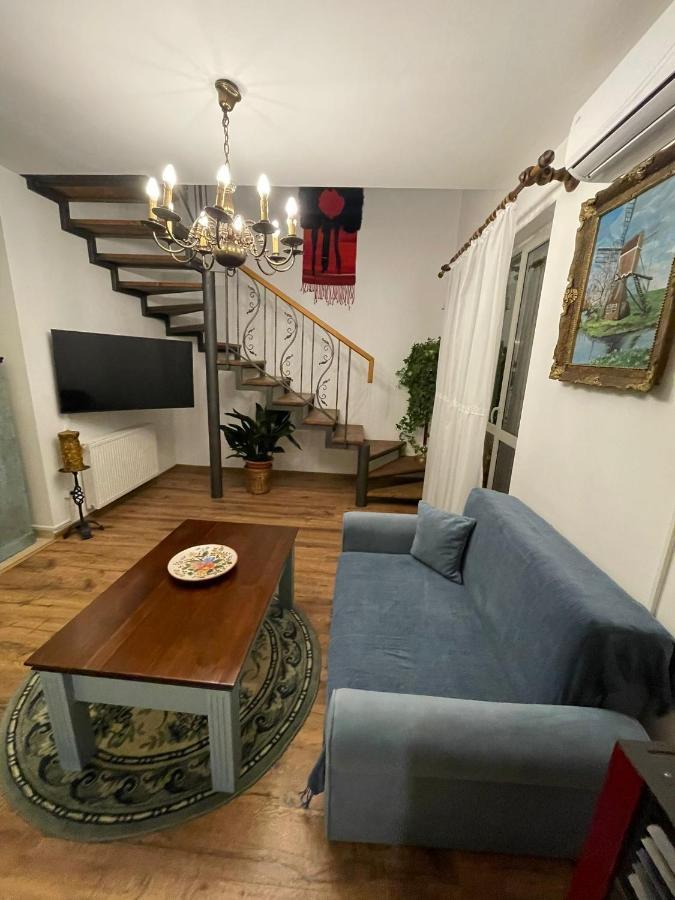 Apartament Yannis Apartment Alba Iulia Bagian luar foto