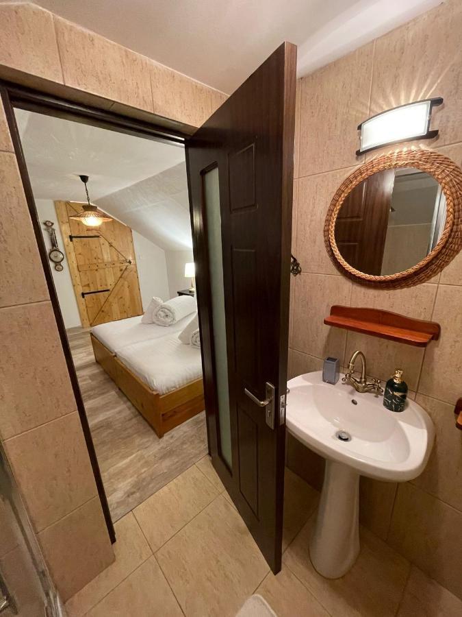 Apartament Yannis Apartment Alba Iulia Bagian luar foto